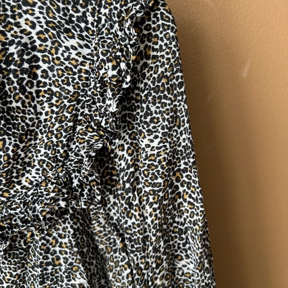 Lara Kosnovsky Leopard Print Long Sleeve Blouse with Suede Accents Size Large - Picture 4 of 7